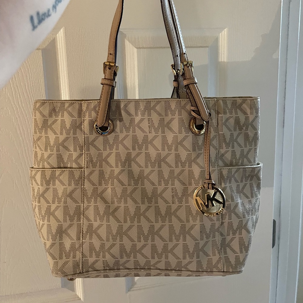 Michael Kors tote